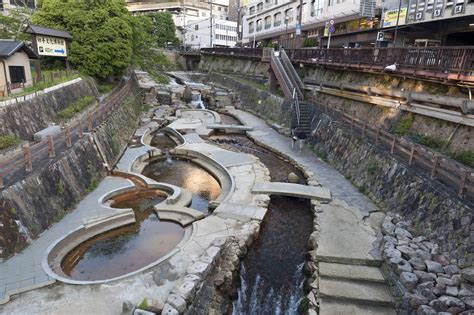 神戸駅から有馬温泉：都市の喧騒から温泉の癒しへ